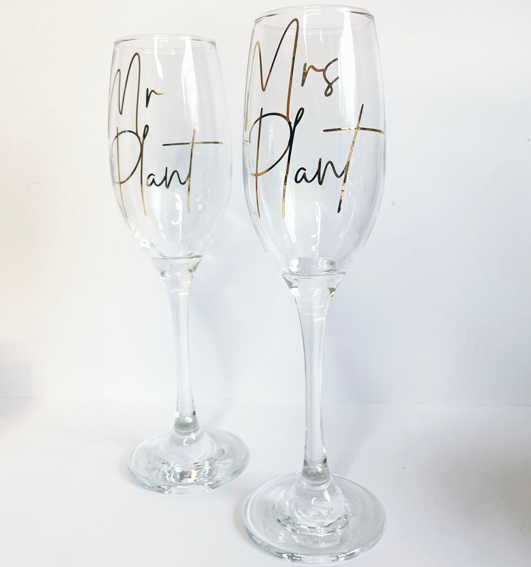 Classic Mr & Mrs Flutes